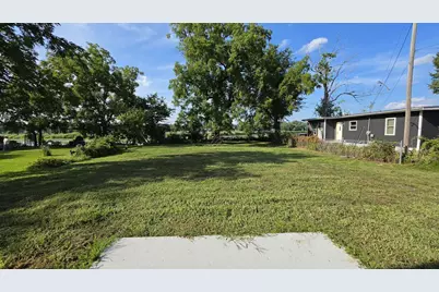 606 W Delavan Drive, Janesville, WI 53548 - Photo 15