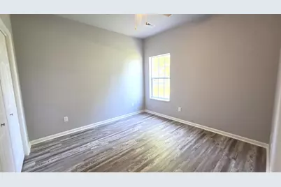 606 W Delavan Drive, Janesville, WI 53548 - Photo 9