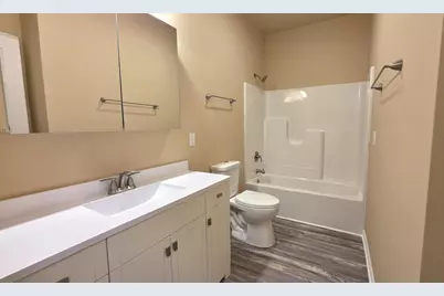 632 W Delavan Drive, Janesville, WI 53548 - Photo 11