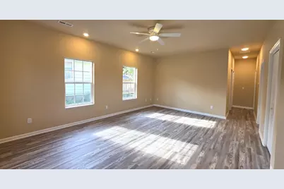632 W Delavan Drive, Janesville, WI 53548 - Photo 7