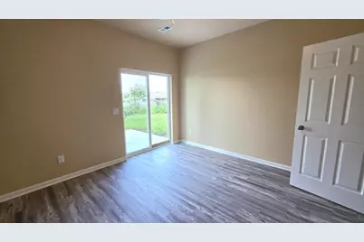 632 W Delavan Drive, Janesville, WI 53548 - Photo 15