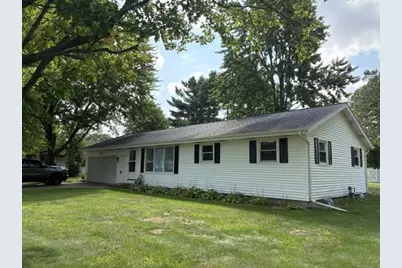 1040 Lakewood Lane, Wisconsin Rapids, WI 54494 - Photo 1