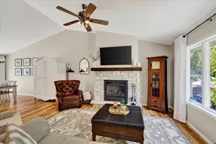 3629 Turning Leaf Dr, Madison, WI 53719 - Photo 3