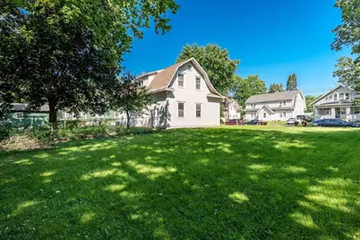 103 E Roosevelt Street, Freeport, IL 61032 - Photo 7