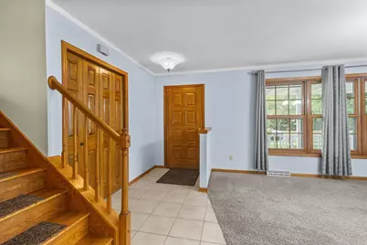 5410 Chestnut Lane, Mcfarland, WI 53558 - Photo 5