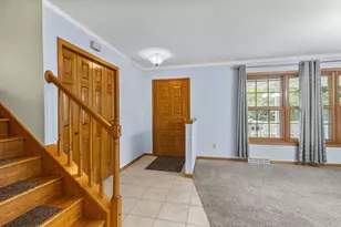 5410 Chestnut Ln, Mcfarland, WI 53558 - Photo 5