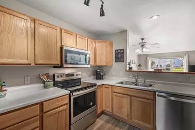 207 S Musket Ridge Drive, Sun Prairie, WI 53590 - Photo 25