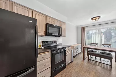 1623 McKenna Boulevard, Madison, WI 53711 - Photo 9