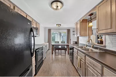 1623 McKenna Boulevard, Madison, WI 53711 - Photo 7