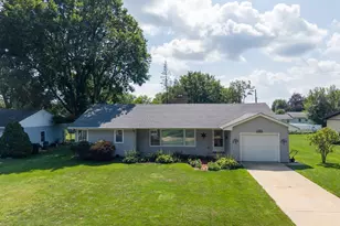 2003 Woodruff Blvd, Janesville, WI 53546 - Photo 1