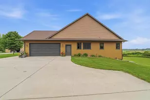 W6068 Neitzel Rd, Waupun, WI 53963 - Photo 9