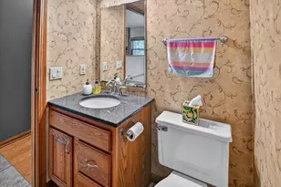 6 Fredericksburg Ct, Madison, WI 53718 - Photo 13