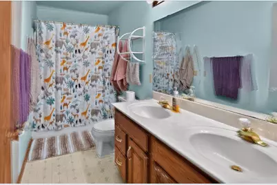 6 Fredericksburg Court, Madison, WI 53718 - Photo 27