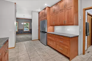 6 Fredericksburg Ct, Madison, WI 53718 - Photo 5