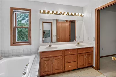 6 Fredericksburg Court, Madison, WI 53718 - Photo 21