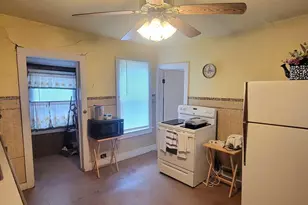 633 5th Ave, Baraboo, WI 53913 - Photo 9