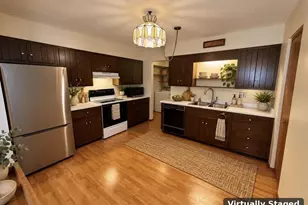 3120 Creekview Dr, Middleton, WI 53572 - Photo 7