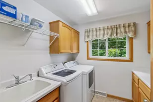 10 Black Stone Cir, Madison, WI 53719 - Photo 27