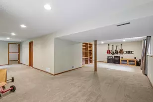 10 Black Stone Cir, Madison, WI 53719 - Photo 47
