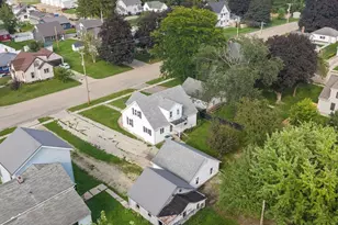 60 W Manchester St, Markesan, WI 53946 - Photo 35