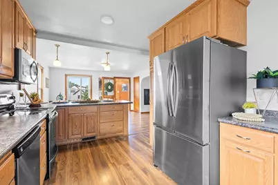 60 W Manchester Street, Markesan, WI 53946 - Photo 7