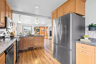60 W Manchester St, Markesan, WI 53946 - Photo 7