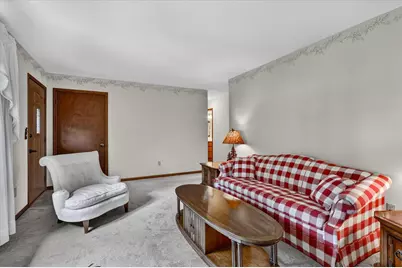 2140 N Polzin Road, Janesville, WI 53548 - Photo 7