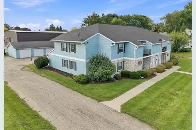 601 E Oak Street, Cottage Grove, WI 53527 - Photo 1
