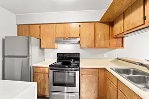 601 E Oak St, Cottage Grove, WI 53527 - Photo 13