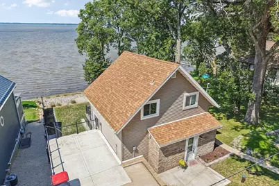 N1049 Vinnie Ha Ha Road, Fort Atkinson, WI 53538 - Photo 9