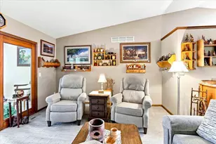 1720 Elizabeth St, Baraboo, WI 53913 - Photo 5