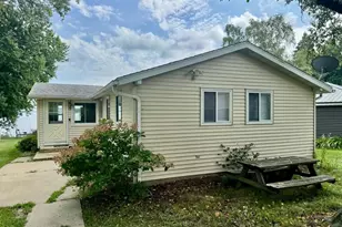 N9384 Idle Hour Dr, Randolph, WI 53956 - Photo 3