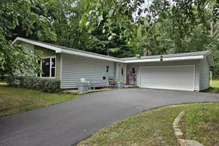 W7254 S Oak Ridge Ct, Poynette, WI 53955 - Photo 1
