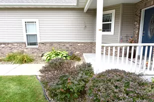 1816 Dondee Rd, Madison, WI 53716 - Photo 3