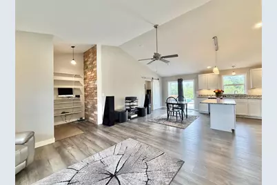 2261 Trevino Court, Beloit, WI 53511 - Photo 7