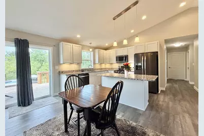 2261 Trevino Court, Beloit, WI 53511 - Photo 13