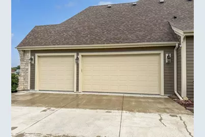 N18W24703 Still River Drive, Pewaukee, WI 54072 - Photo 39