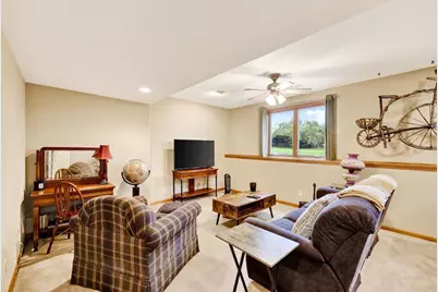 647 Grandview Drive, Sun Prairie, WI 53590 - Photo 31