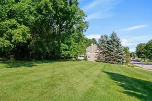 608 Bascom Hill Dr, Baraboo, WI 53913 - Photo 11