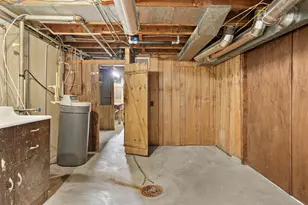 3642 Dennett Dr, Madison, WI 53714 - Photo 35