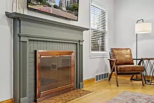 321 Glenway St, Madison, WI 53705 - Photo 5