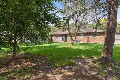 3729 Tripp Road, Janesville, WI 53548 - Photo 3