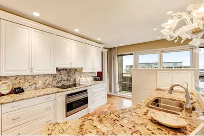 100 Wisconsin Avenue #1201, Madison, WI 53703 - Photo 35