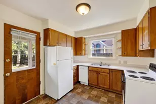 17 N 7th St, Madison, WI 53704 - Photo 17
