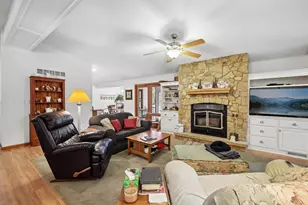 936 Lawinger Rd, Mineral Point, WI 53565 - Photo 7