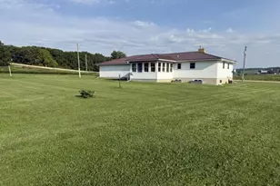 W1223 County Road C Rd, Albany, WI 53502 - Photo 5