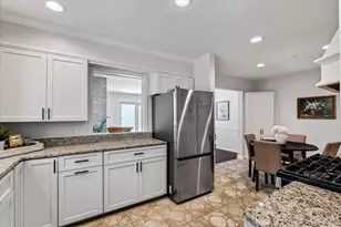 2511 N 91st St, Wauwatosa, WI 53226 - Photo 9