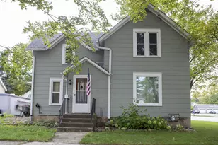 433 Clarence St, Fort Atkinson, WI 53538 - Photo 1