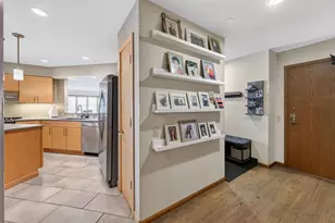 4001 Monona Dr, Monona, WI 53716 - Photo 25