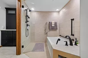 4001 Monona Dr, Monona, WI 53716 - Photo 75